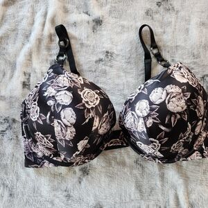Victorias Secret Floral Black and White Push-up Bra